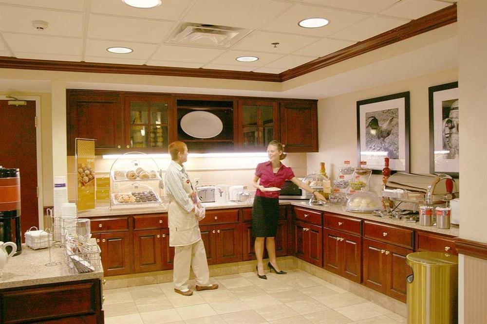 Hampton Inn & Suites Dayton-Vandalia Murlin Heights Restoran gambar