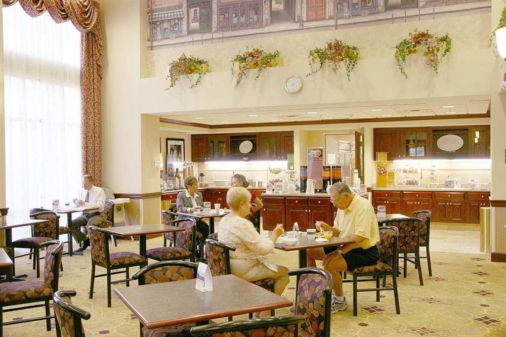 Hampton Inn & Suites Dayton-Vandalia Murlin Heights Restoran gambar